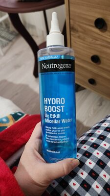 Neutrogena Neutrogena Hydro Boost Üç Etkili Micellar Water