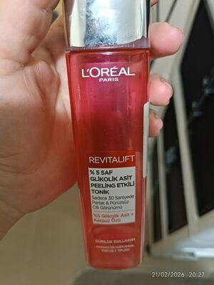 L'Oréal, L'Oreal Consumer products, L'Oréal Paris L'Oréal Paris Revitalift %5 Saf Glikolik Asit Peeling Etkili Tonik