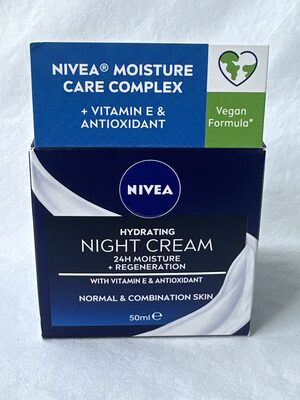 Nivea Nivea Hydrating Night Cream Face Moisturiser With Vitamin E 50mL