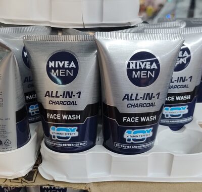NIVEA Nivea Men All-in-1 Charcoal Face Wash