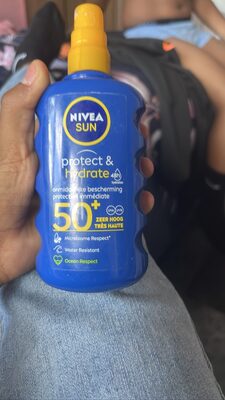 NIVEA NIVEA Sun Protect & Hydrate SPF50+ Zonnebrandspray